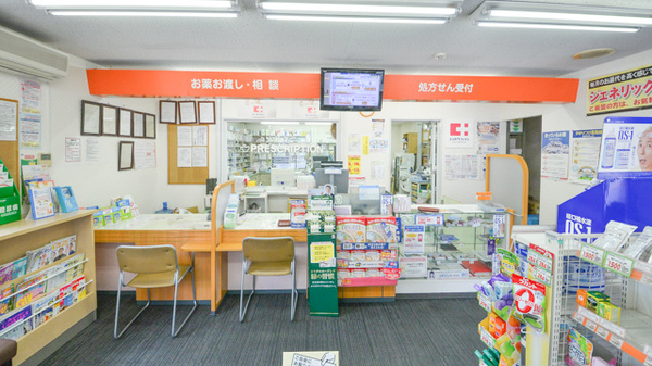セガミ薬局長田西店の受付/カウンター