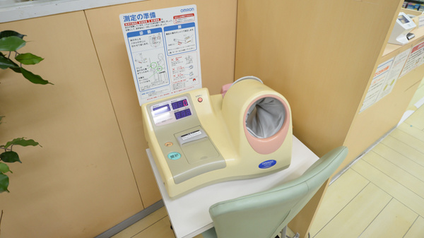 ココカラファイン薬局カナート天下茶屋店の血圧計