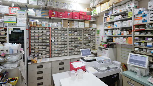 ココカラファイン薬局カナート天下茶屋店の調剤室
