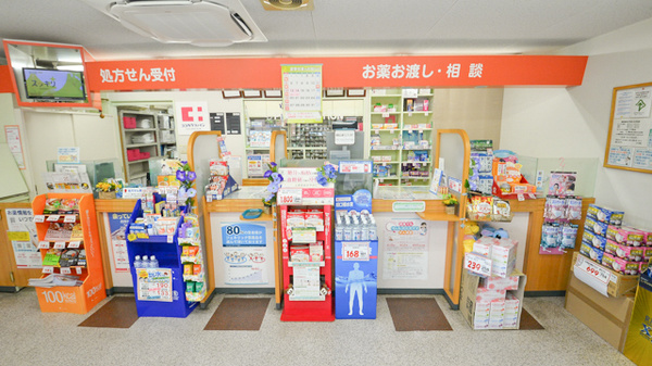 セガミ薬局八戸ノ里店の受付/カウンター