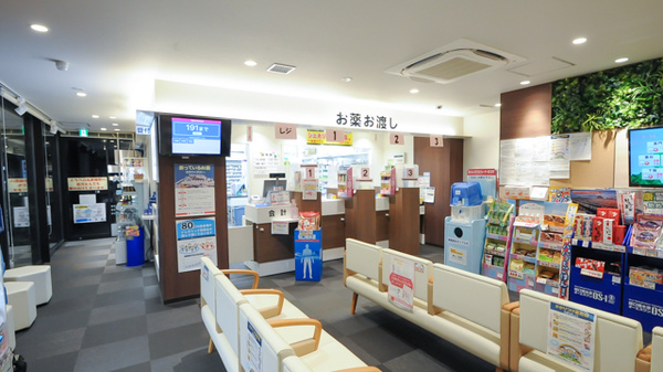 ココカラファイン薬局政所店の受付/カウンター