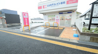 ココカラファイン薬局周南久米店の駐車場