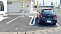 V・drug　柳津佐波薬局の駐車場