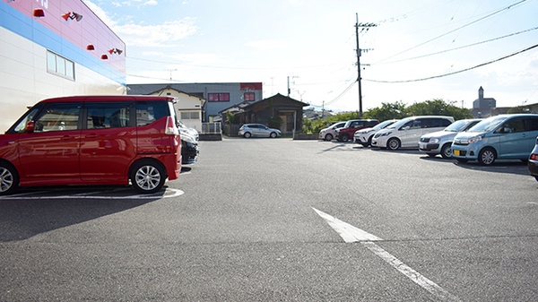 新生堂薬局　昇町店の駐車場