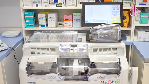 新生堂薬局　昇町店の調剤器具