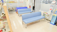 調剤薬局ツルハドラッグ稚内新光店の待合スペース