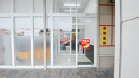 調剤薬局ツルハドラッグ昭和店の入口