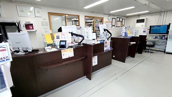 調剤薬局ツルハドラッグ多賀城店の受付/カウンター