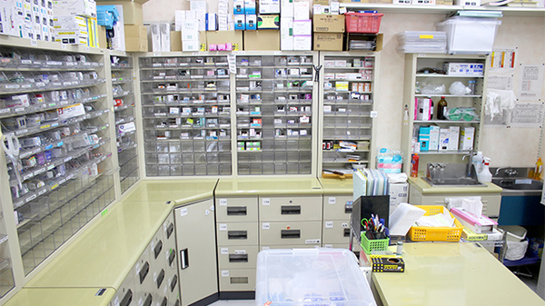 調剤薬局ツルハドラッグ二本松店の調剤室