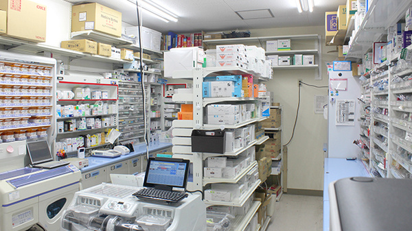 調剤薬局ツルハドラッグ寒河江西店の調剤室