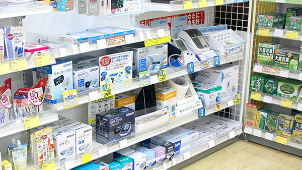 調剤薬局ツルハドラッグ秋田御所野店の血圧計
