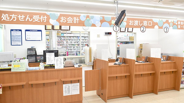 薬局くすりの福太郎成田はなのき台店の受付/カウンター