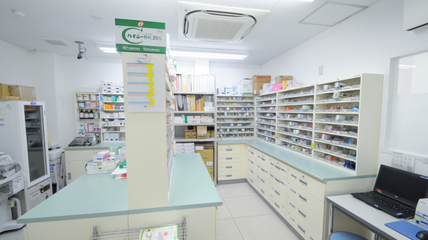 ウォンツ三原古浜薬局の調剤室