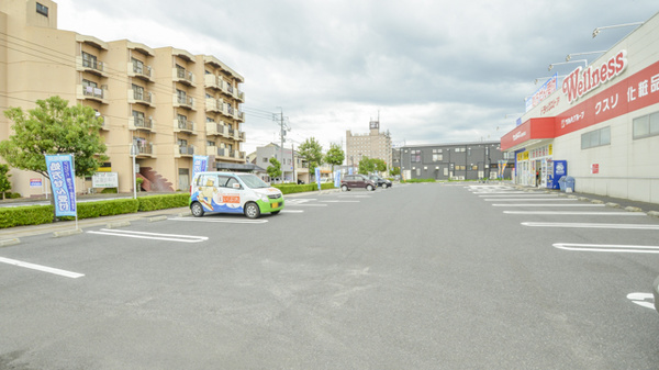 ウェルネス薬局　出雲駅北店の駐車場