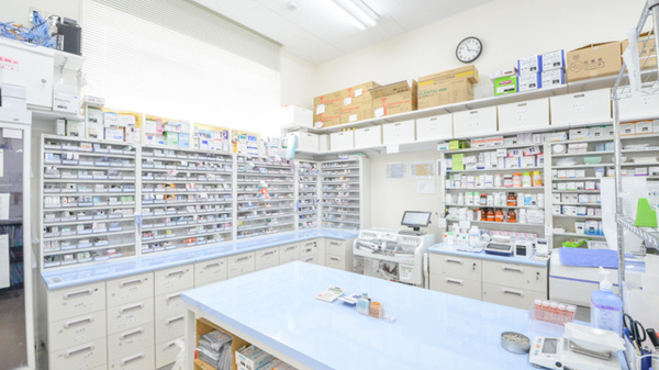 ウェルネス薬局　大庭店の調剤室