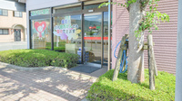 レデイ薬局とみす店の入口