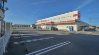 レデイ薬局新居浜中央店の駐車場