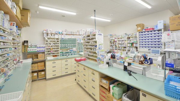 レデイ薬局小豆島池田店の調剤室