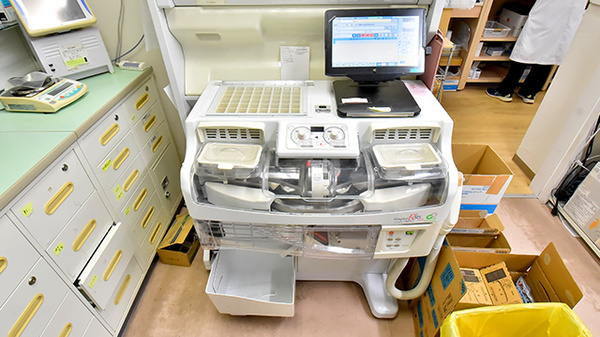 ツルハ薬局一社店の調剤器具