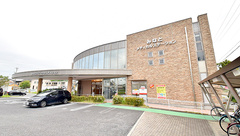 ツルハ薬局みなと入場店の外観