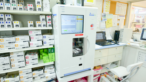 調剤薬局ツルハドラッグ八勝通店の調剤器具