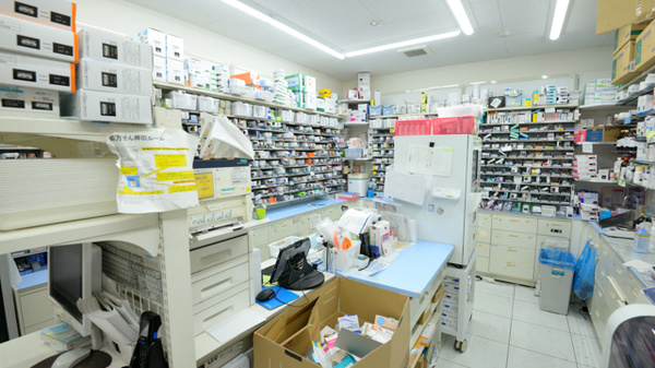 調剤薬局ツルハドラッグ鹿田清水店の調剤室