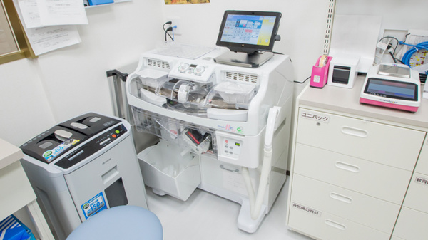 ビー・アンド・ディー調剤薬局　ささしまグローバルゲート店の調剤器具