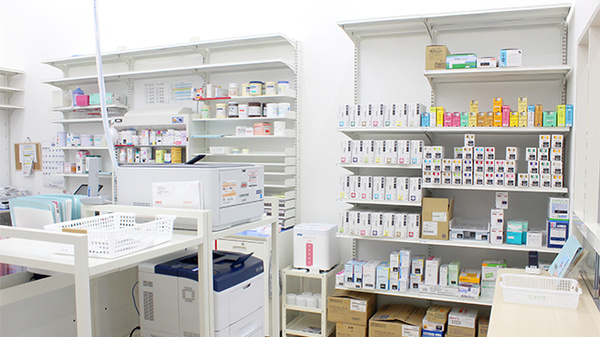 薬局くすりの福太郎フォレストモール印西牧の原店の調剤室