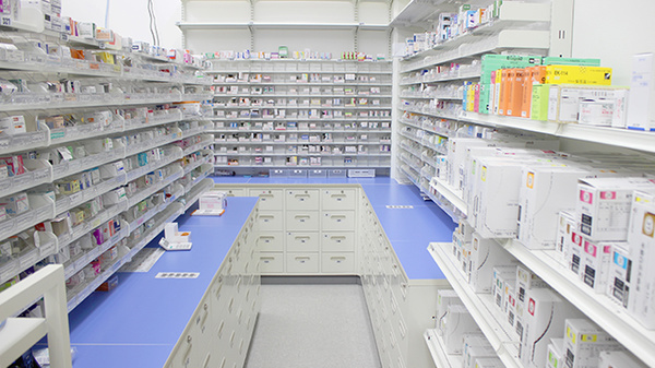 調剤薬局ツルハドラッグ八戸江陽店の調剤室