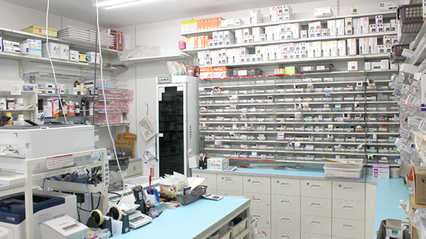 調剤薬局ツルハドラッグ八戸売市店の調剤室