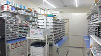 調剤薬局ツルハドラッグ本納店の調剤室