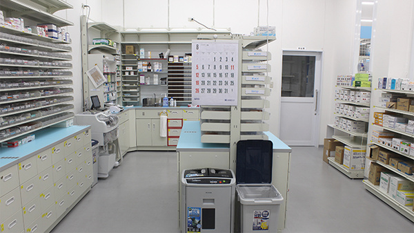 調剤薬局ツルハドラッグ宇都宮平松本町店の調剤室