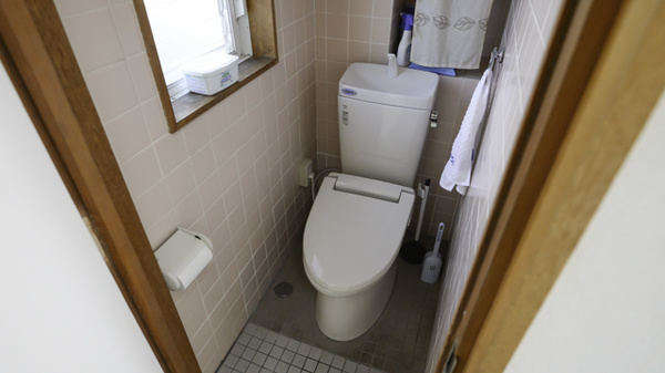 調剤薬局ツルハドラッグ海南駅前店のお手洗い