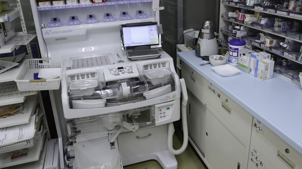 調剤薬局ツルハドラッグ海南駅前店の調剤器具