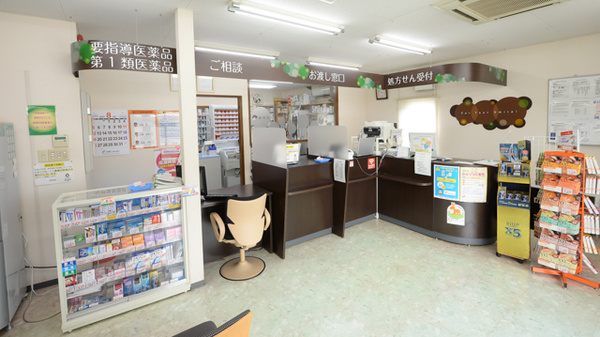 調剤薬局ツルハドラッグ阪南店の受付/カウンター