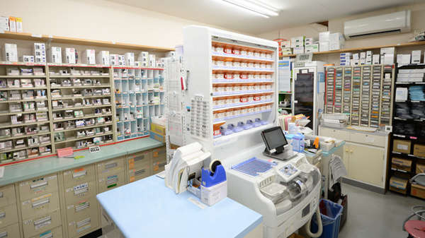 調剤薬局ツルハドラッグ阪南店の調剤室