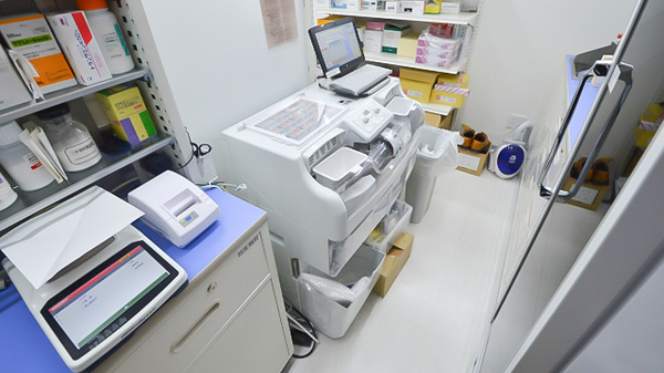 調剤薬局ツルハドラッグ生野田島店の調剤器具