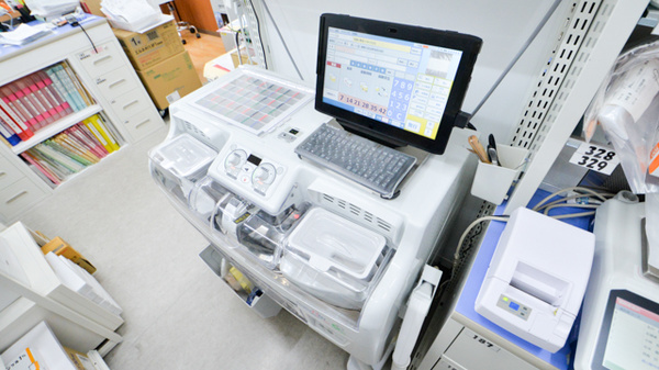 調剤薬局ツルハドラッグ宝塚末成店の調剤器具