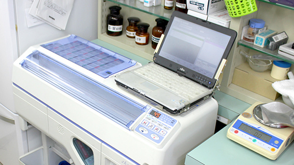 おなはま薬局の調剤器具