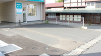 つくし薬局　向町店の駐車場