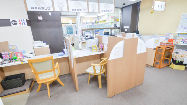 ナカジマ薬局　医大前店の受付/カウンター