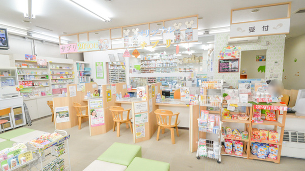 ナカジマ薬局　宮の森店の受付/カウンター