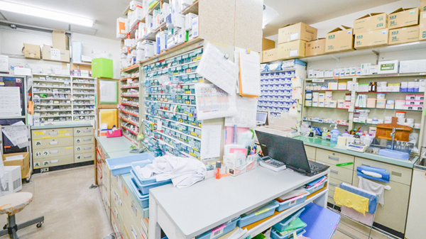 ナカジマ薬局　宮の森店の調剤室