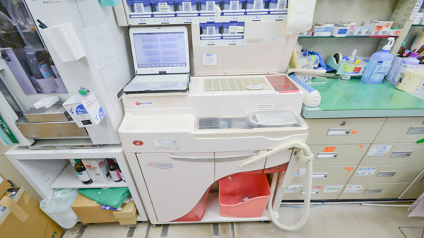 ナカジマ薬局　宮の森店の調剤器具