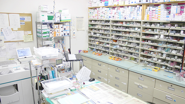 みらくる薬局　大麻店の調剤室