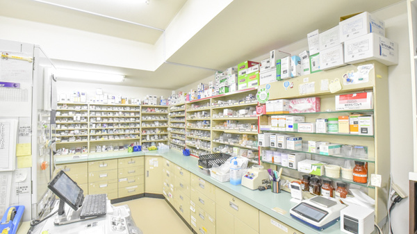 サツドラ薬局　二十四軒店の調剤室
