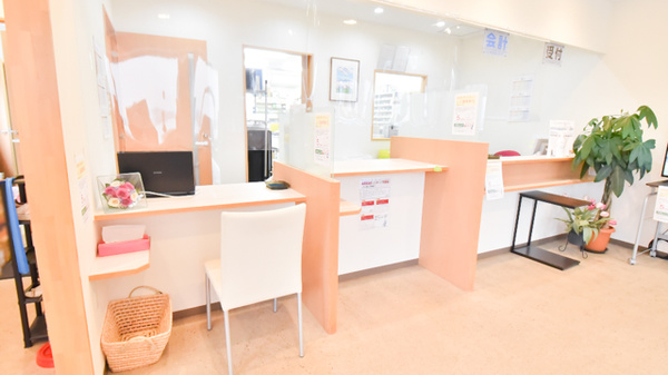 みらくる薬局　手稲駅店の受付/カウンター