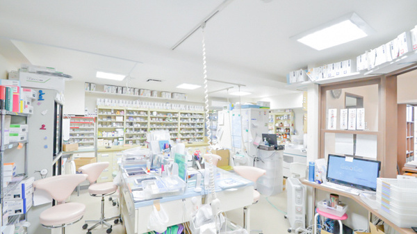 琴似メディカル薬局（ナカジマ薬局グループ）の調剤室