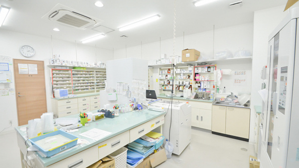 ナカジマ薬局　ひらおか店の調剤室