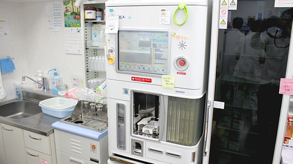 おもと薬局セカンド石川の調剤器具